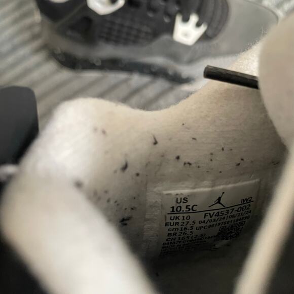 Jordan 4 Retro Fear PS Size 10.5C FV4537-002 Kids Sneakers ORIGINAL BOX INCLUDED - Picture 10 of 12